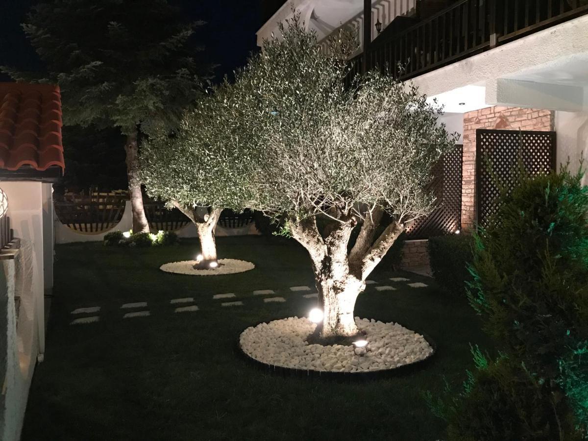 Amaryllis Luxury Rooms Platamonas Esterno foto